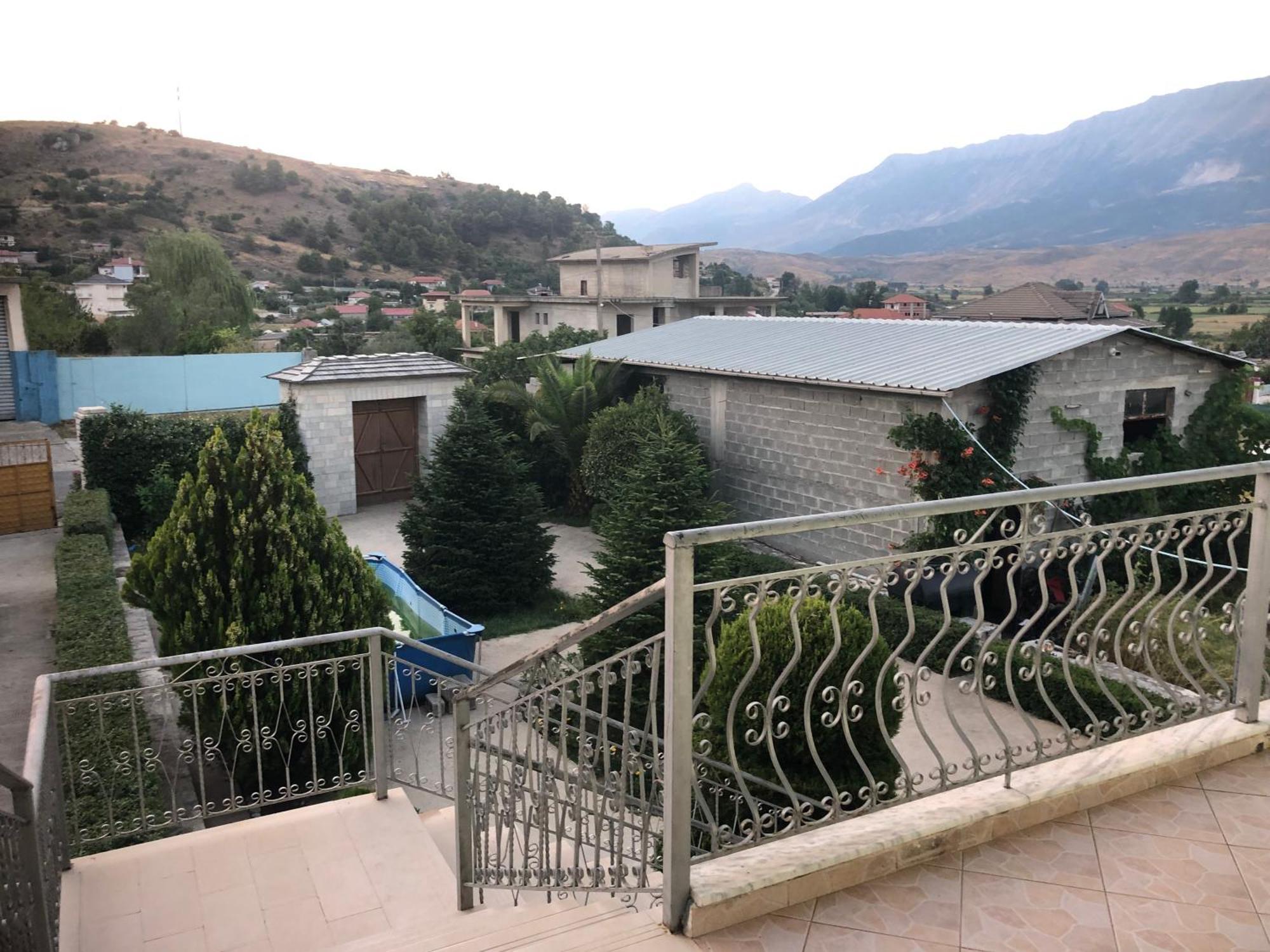 Villa Orhan Lazarat Gjirokastër Exterior foto