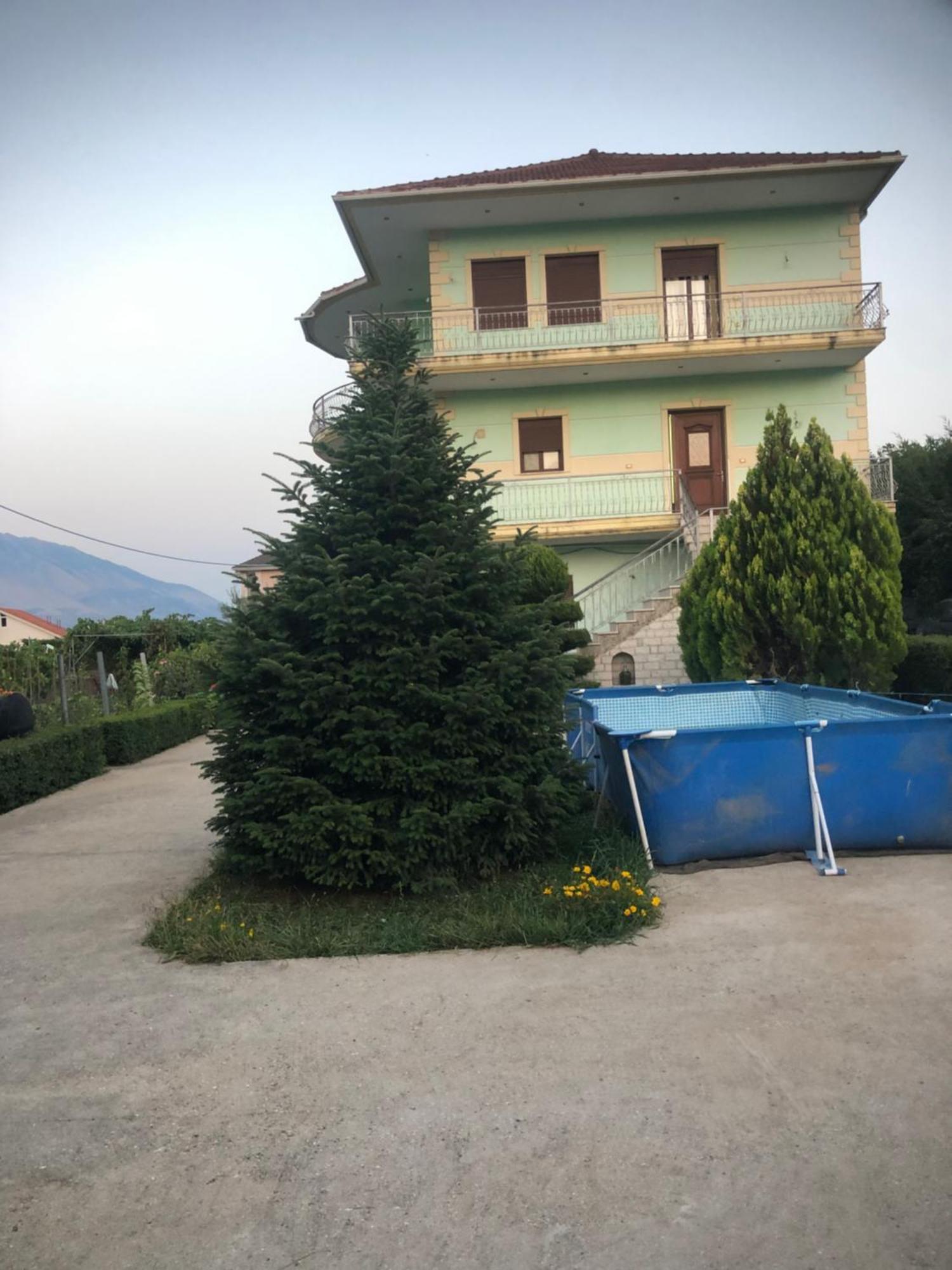 Villa Orhan Lazarat Gjirokastër Exterior foto